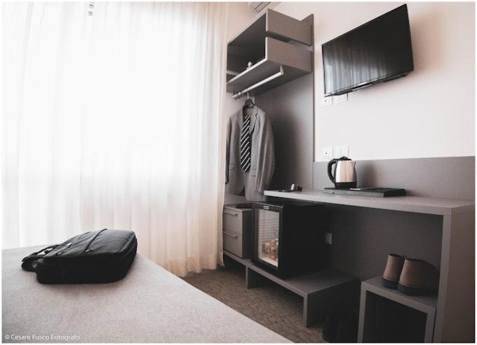 Hotel Caraibi Milano Marittima Bagian luar foto