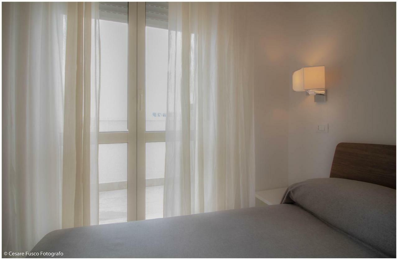 Hotel Caraibi Milano Marittima Bagian luar foto